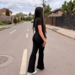 JEANS FLARE NEGRO PUSH UP